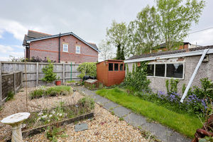 Photo 21- click for photo gallery